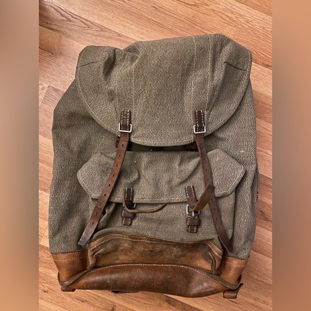 Vintage Swiss Amy Military Backpack/Rucksack Canvas “Salt & Pepper”